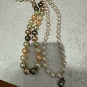 Elegant Multicolor Pearl Necklace